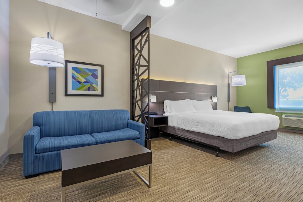 holiday inn express and suites fairfield north