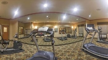 holiday inn express and suites fairfield north
