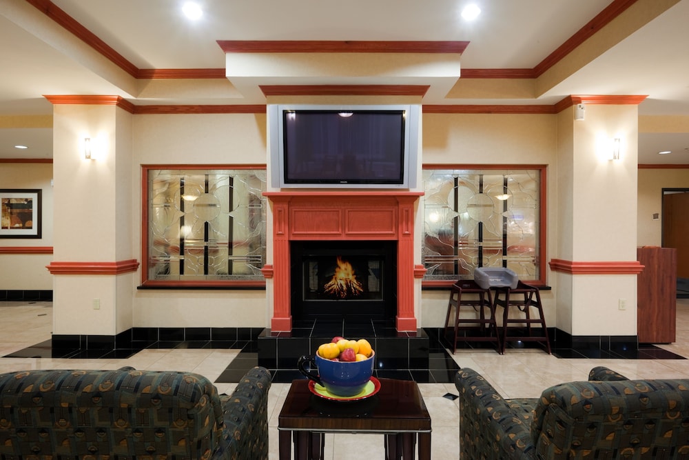 holiday inn express and suites fairfield north