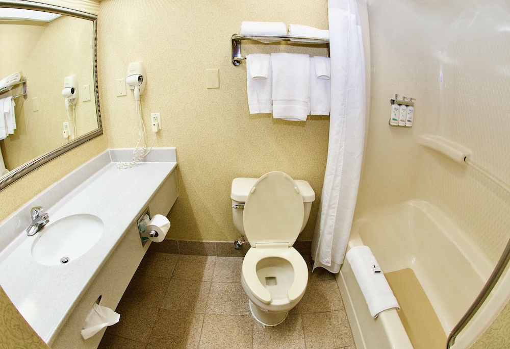 holiday inn express and suites st louis west fent