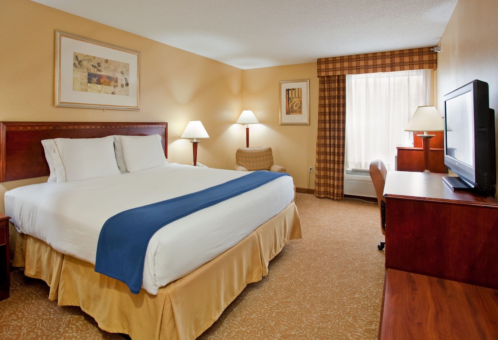 holiday inn express and suites st louis west fent