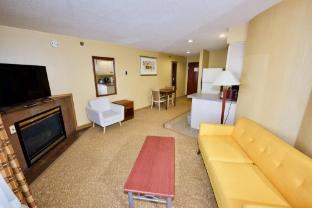 holiday inn express and suites st louis west fent