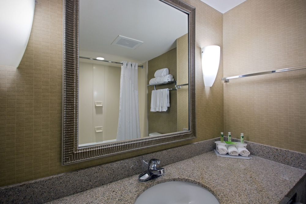 holiday inn express and suites flowood by ihg
