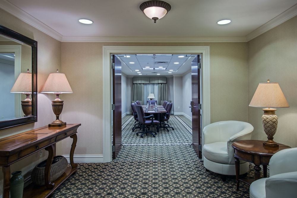 holiday inn express and suites flowood by ihg