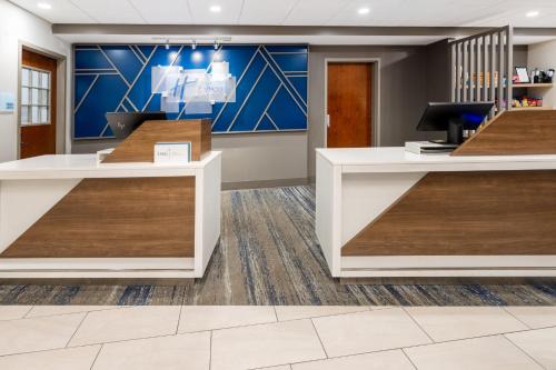holiday inn express and suites flowood by ihg