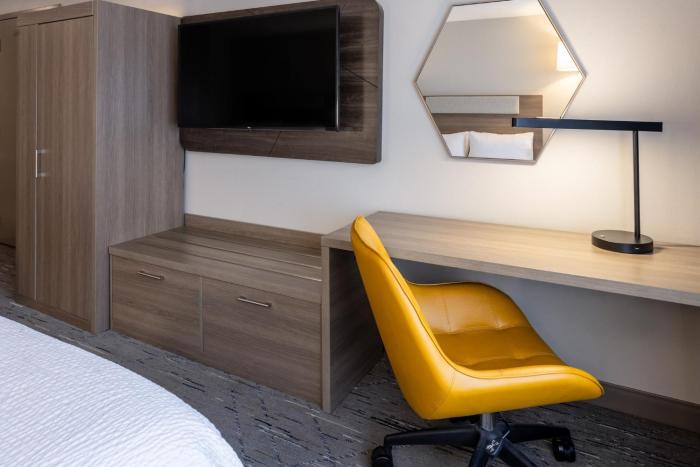 holiday inn express and suites flowood by ihg