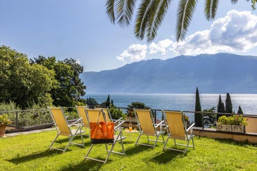hotel meandro lake view