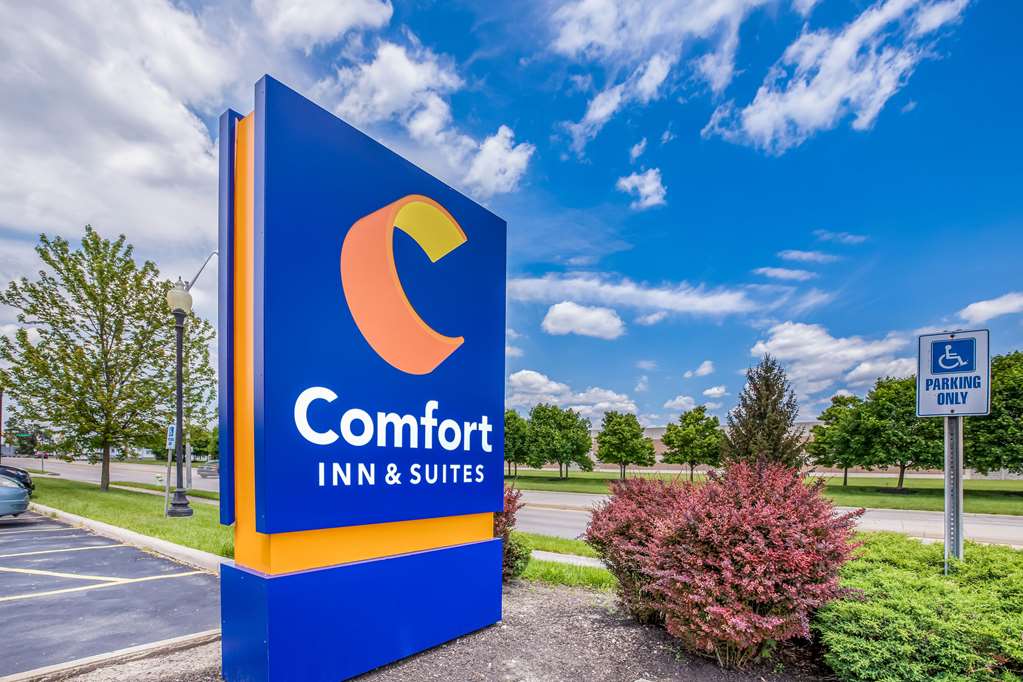 comfort inn and suites fairborn near wright patterson afb