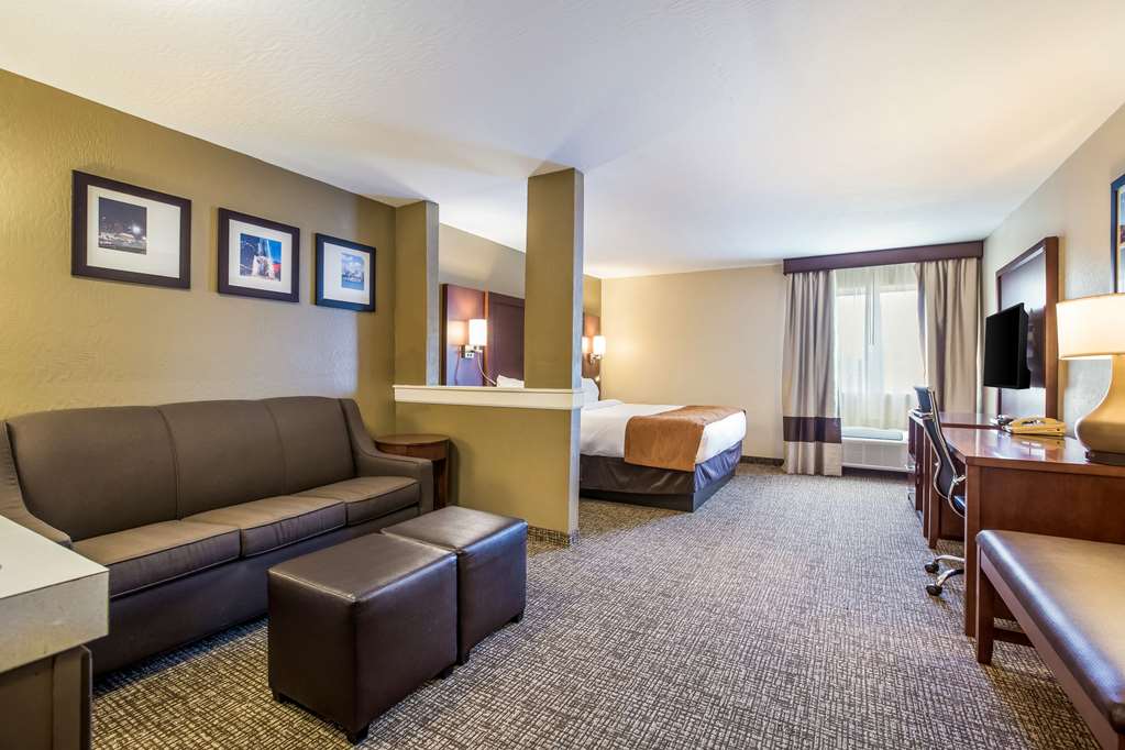 comfort inn and suites fairborn near wright patterson afb