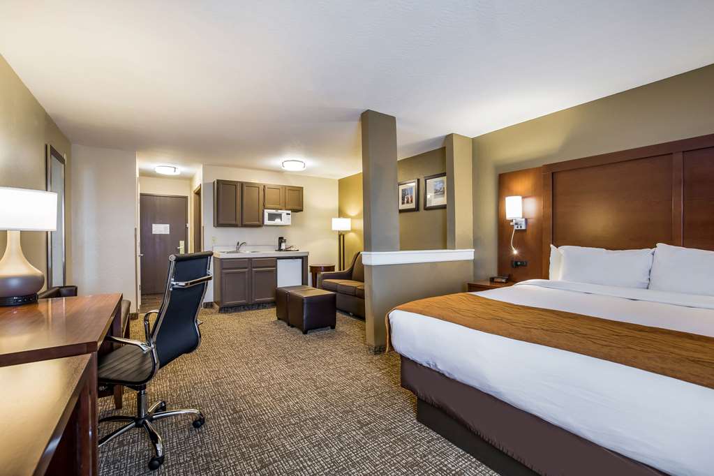 comfort inn and suites fairborn near wright patterson afb