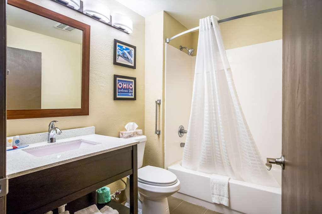 comfort inn and suites fairborn near wright patterson afb