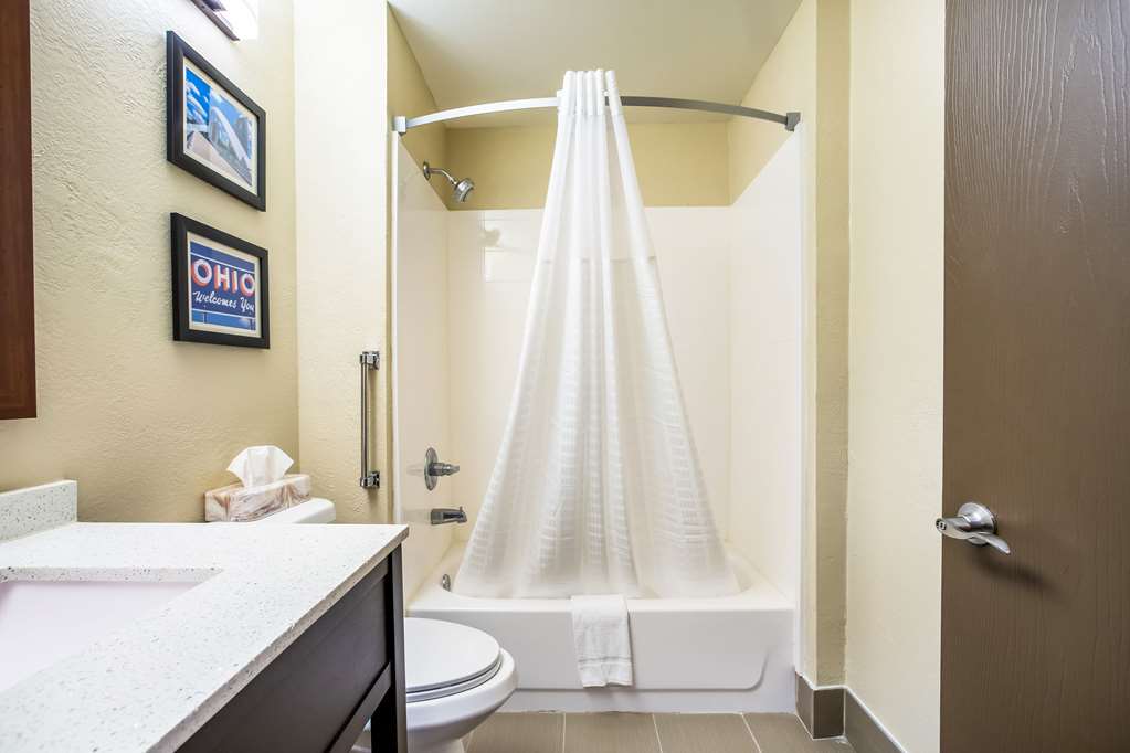 comfort inn and suites fairborn near wright patterson afb