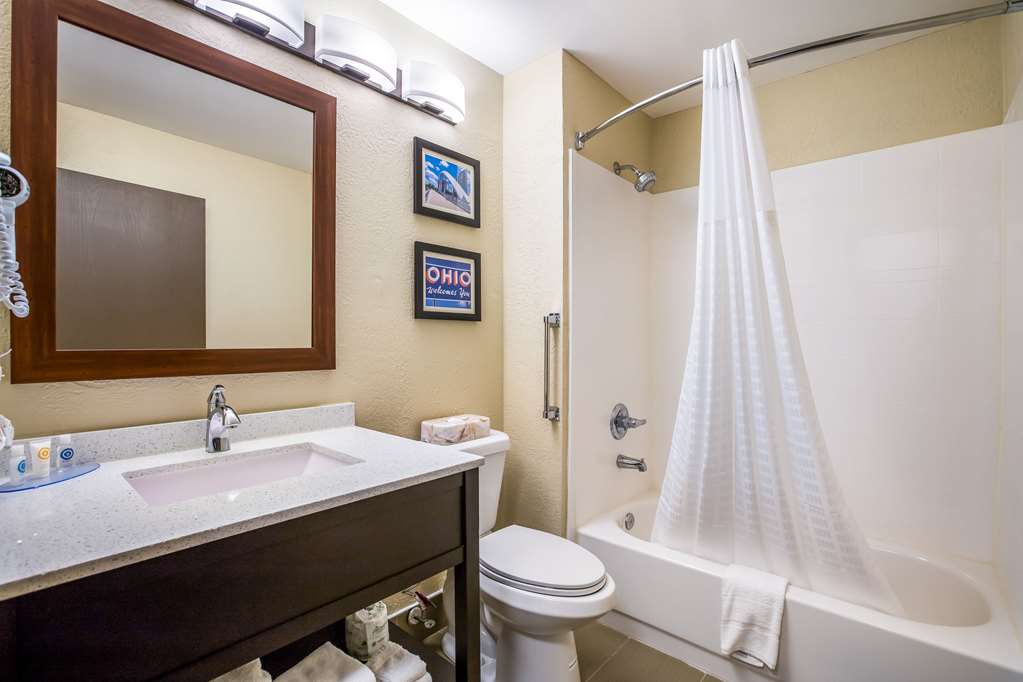 comfort inn and suites fairborn near wright patterson afb