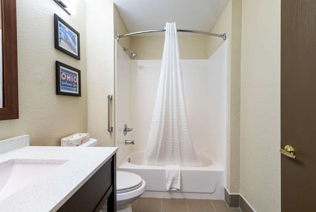 comfort inn and suites fairborn near wright patterson afb