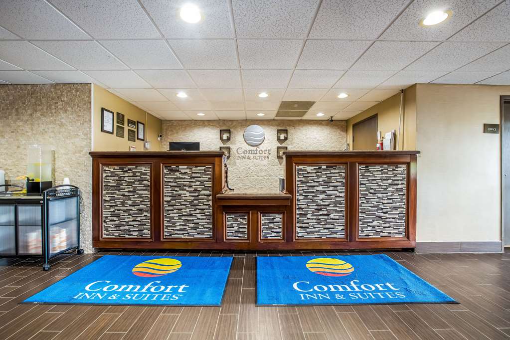 comfort inn and suites fairborn near wright patterson afb