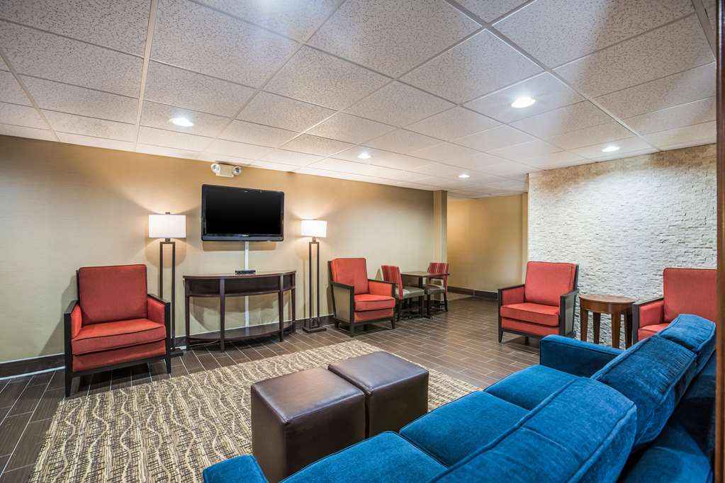comfort inn and suites fairborn near wright patterson afb