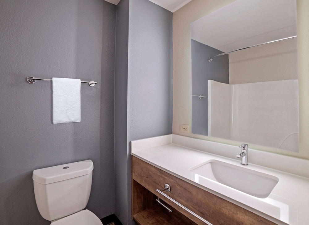 extended stay america suites miami airport doral