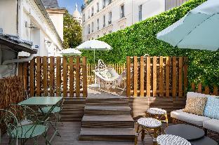 le village montmartre by hiphophostels