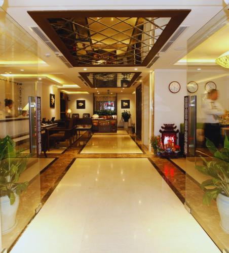 essence palace hotel
