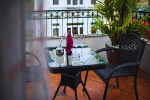 essence palace hotel