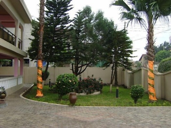 east airport guesthouse