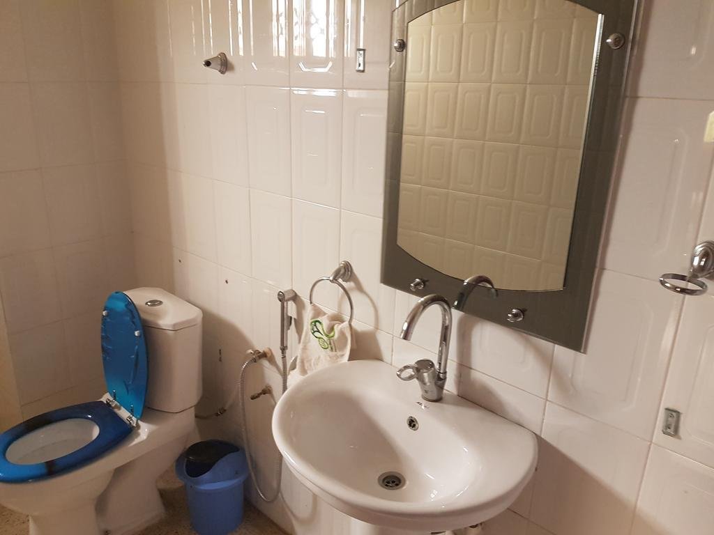 east airport guesthouse