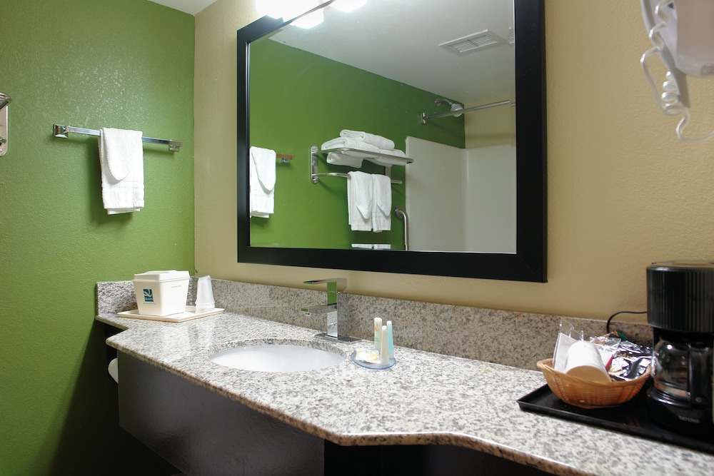 quality inn jacksonville near camp lejeune