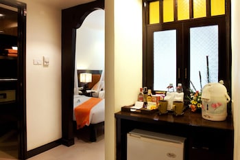 woraburi phuket resort and spa