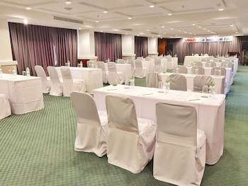 woraburi phuket resort and spa