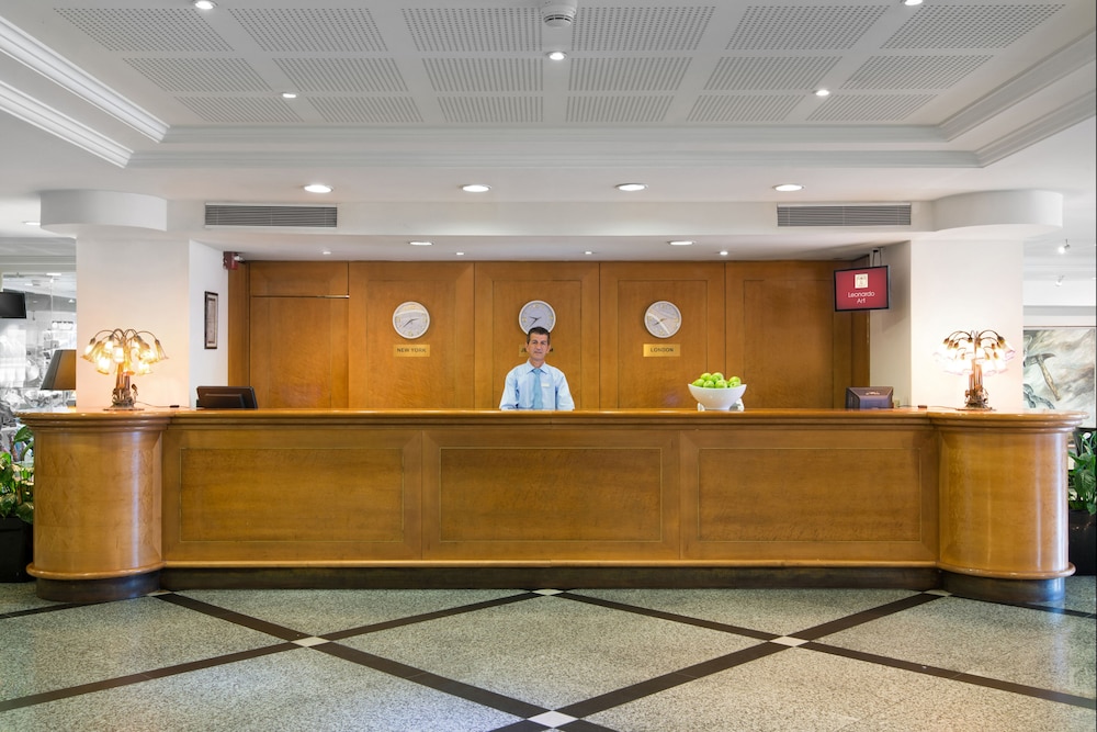 leonardo gordon beach