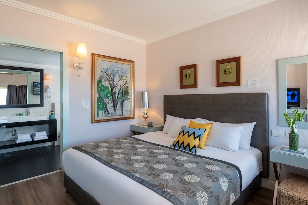 leonardo gordon beach