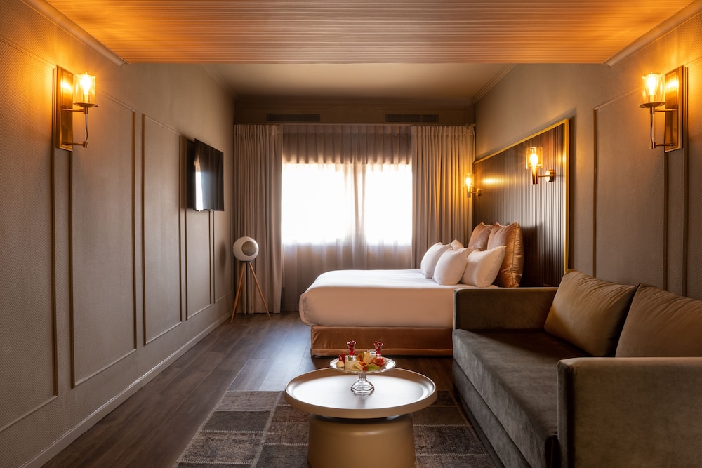 leonardo gordon beach