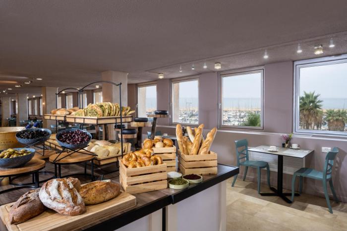 leonardo gordon beach