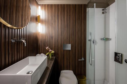 leonardo gordon beach