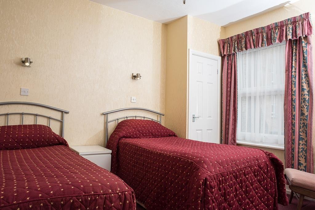 Haddon Hall Hotel,Eastbourne>>East Sussex,3 star