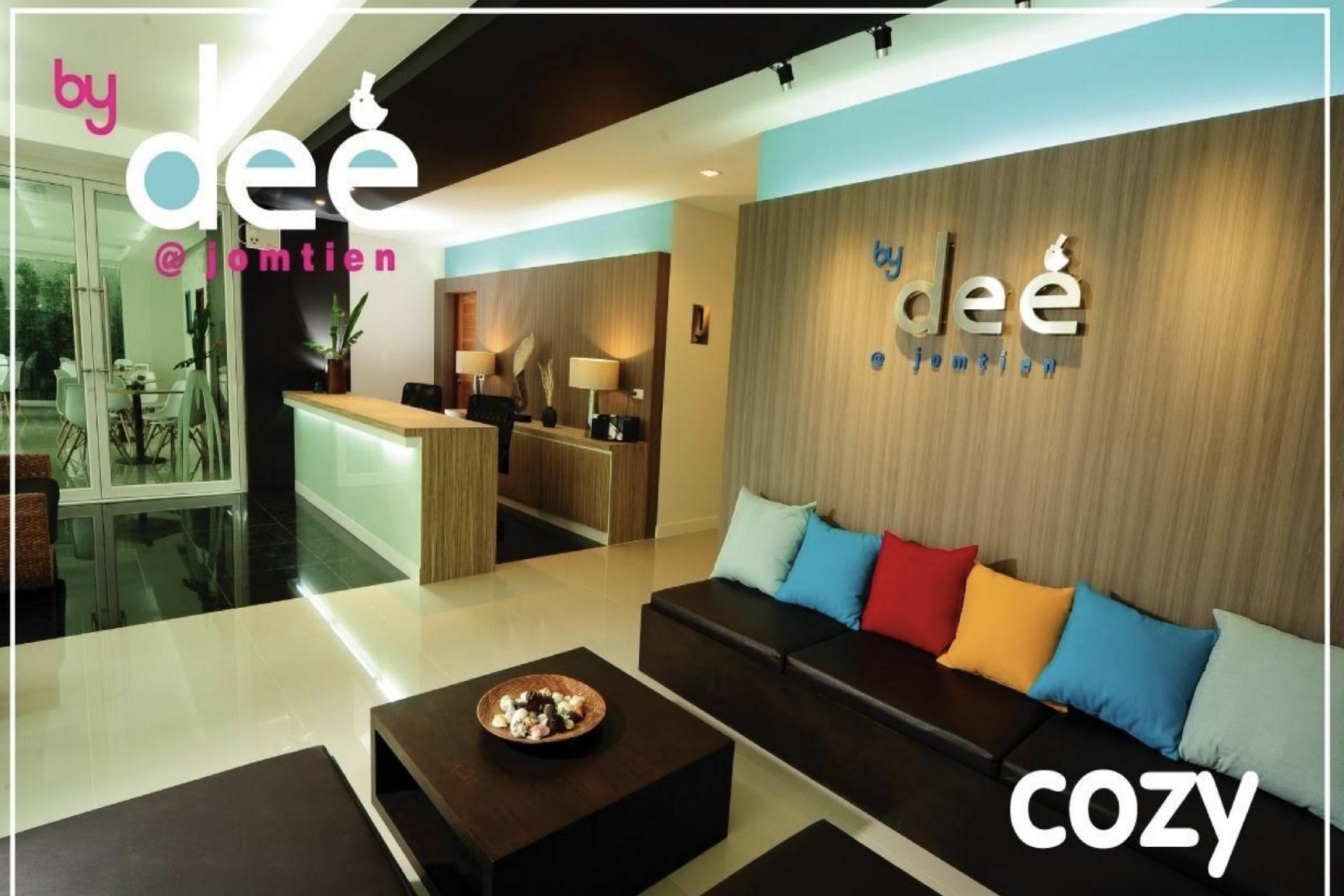 by dee jomtien sha