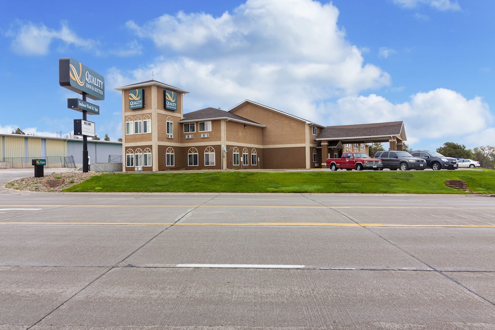 quality inn and suites