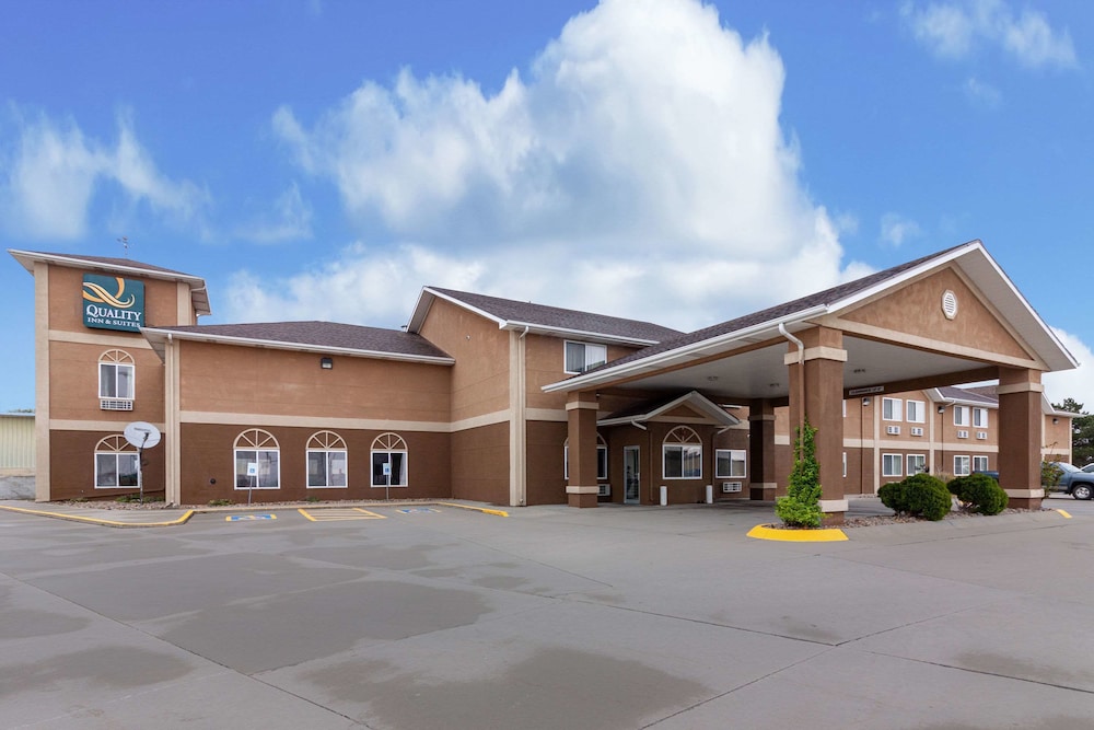 quality inn and suites