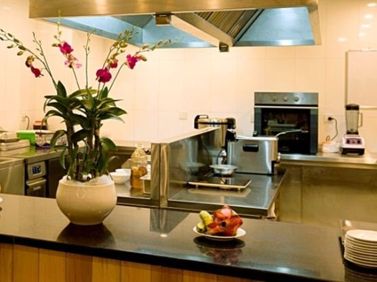 Golden Rain 2 Hotel,Nha Trang>>Cam Ranh,3 star