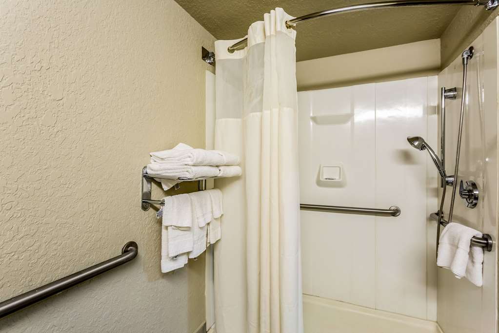 quality inn and suites el paso i 10