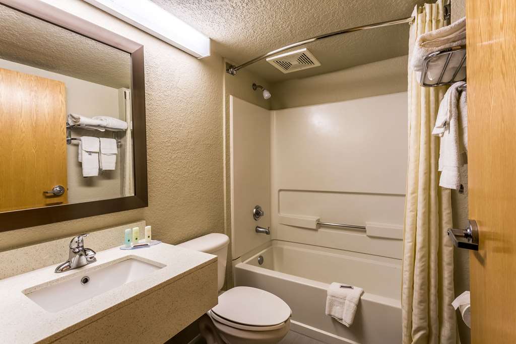 quality inn and suites el paso i 10