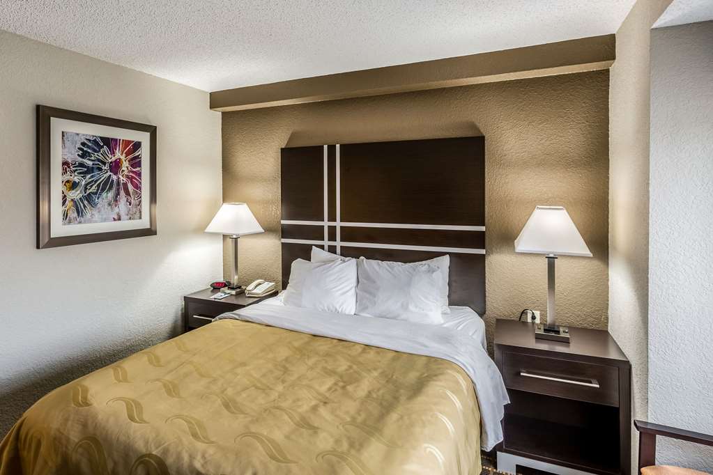 quality inn and suites el paso i 10