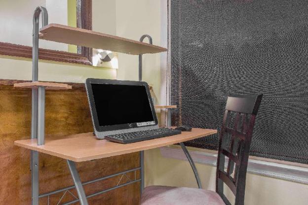 days inn by wyndham milledgeville