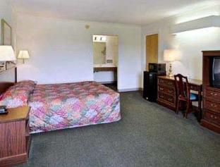 Days Inn By Wyndham Milledgeville,Baldwin County>>Baldwin,2 star