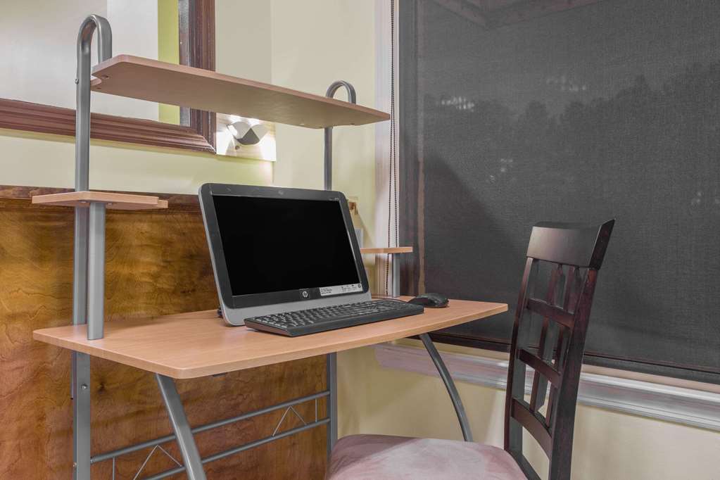 days inn by wyndham milledgeville