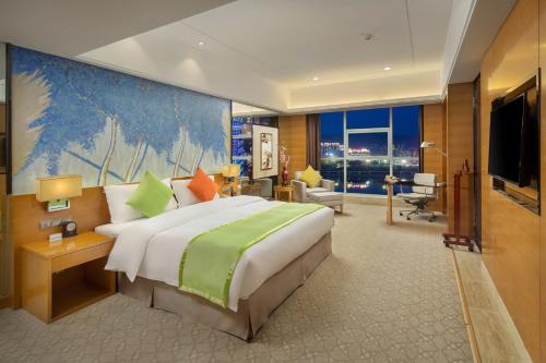 zhangjiajie huatian hotel