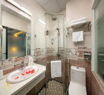 nhan hoa hotel