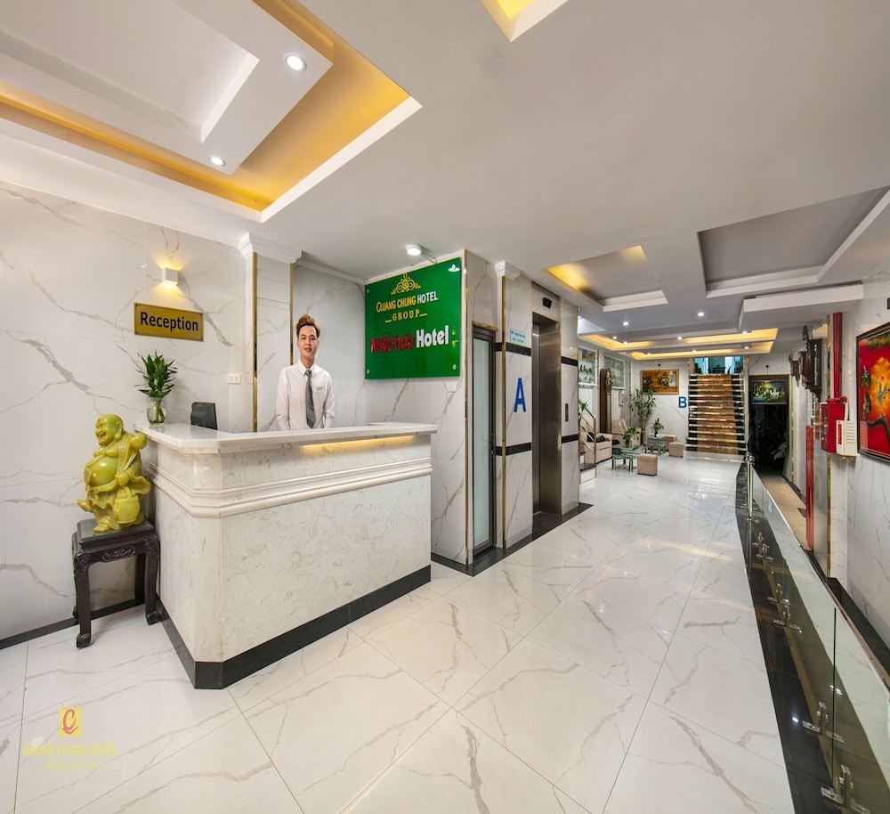 nhan hoa hotel