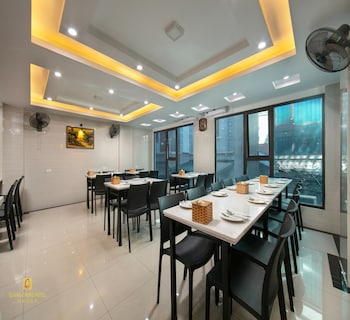 nhan hoa hotel