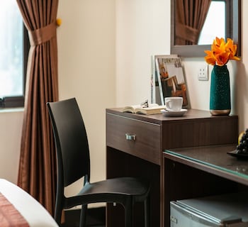 nhan hoa hotel